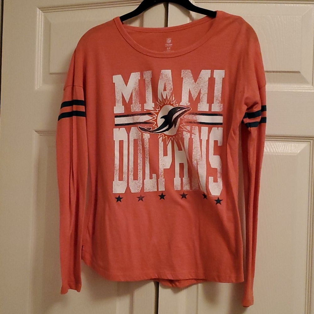 Gently used long sleeve miami dolphins shirt